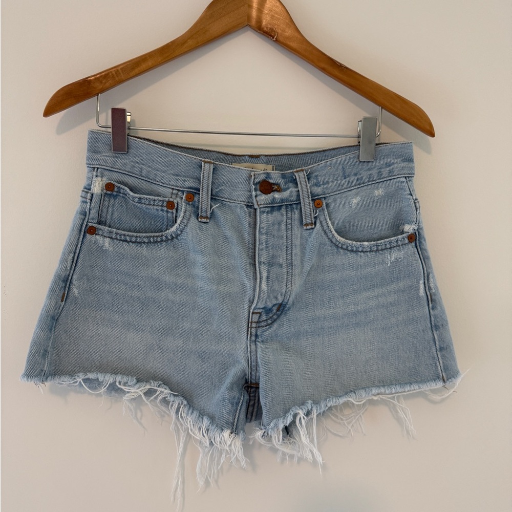 Madewell Relaxed Denim Shorts in Cedarcroft Wash Size 24
